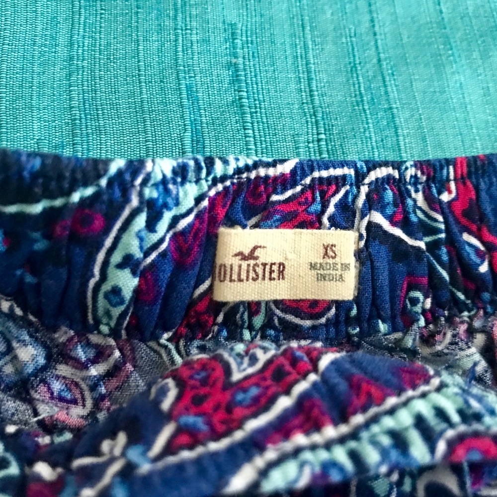 Hollister Blue & Magenta Shorts - Picture 3 of 3